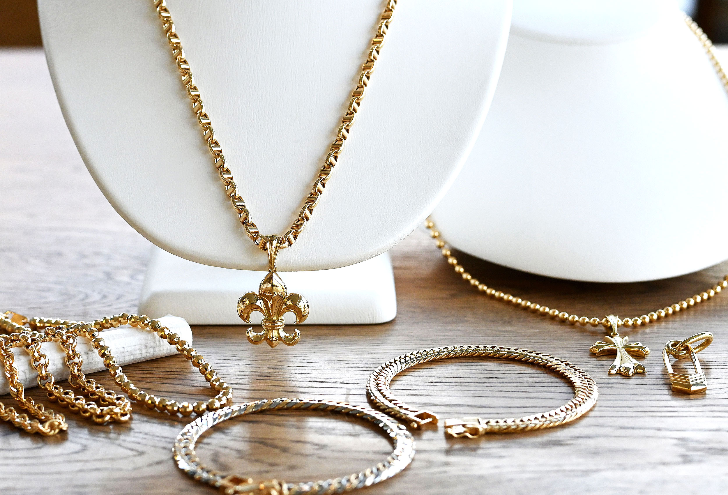 K18 リリーペンダント