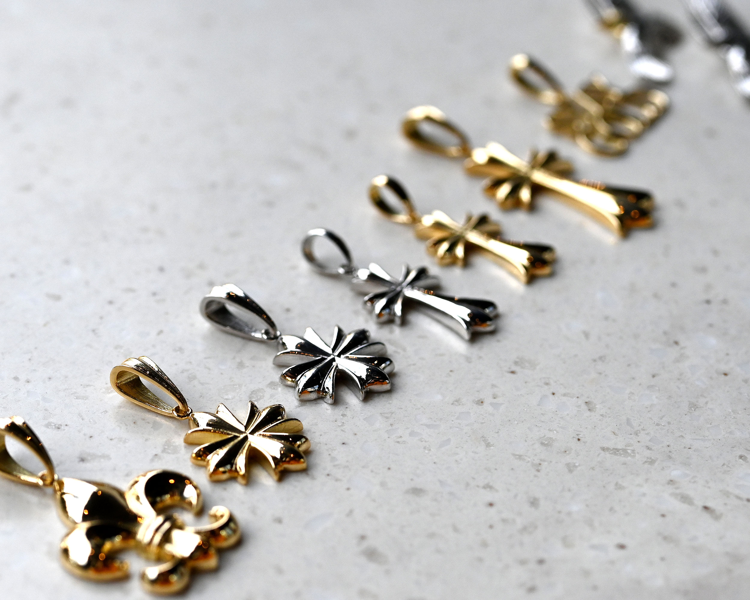 K18ミニクロスペンダント11