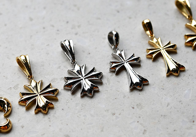 クロスペンダント