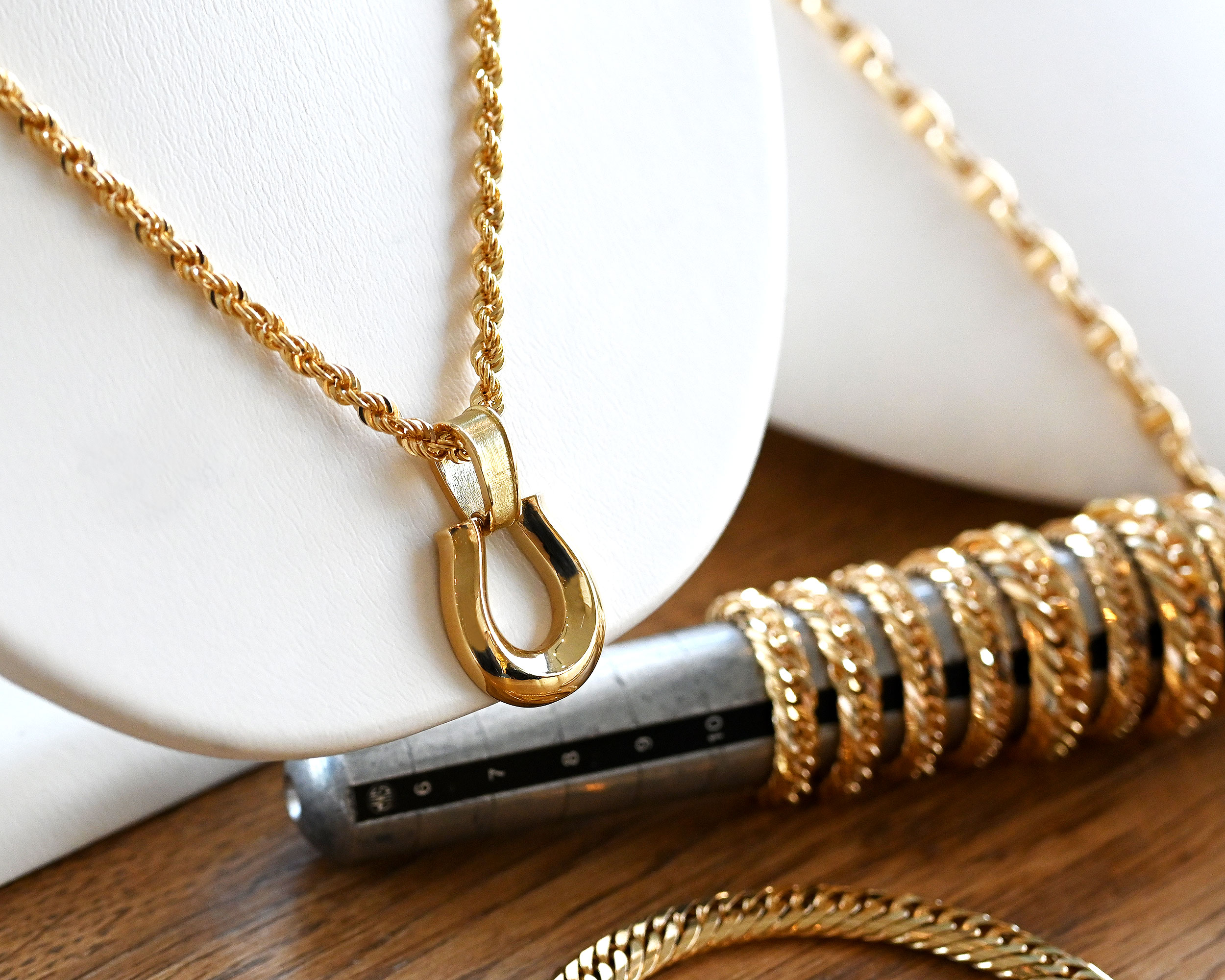 K18ホースシューペンダント46