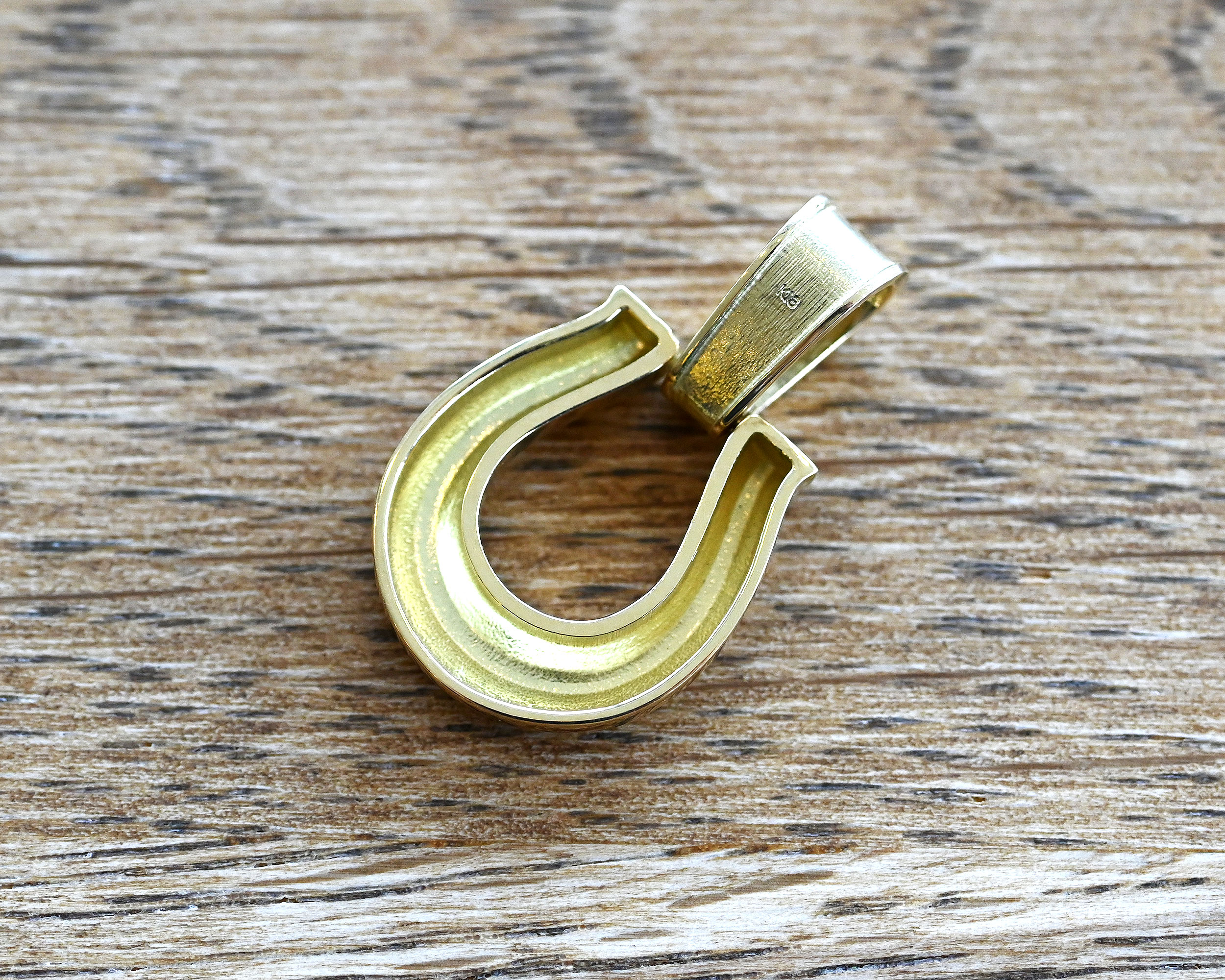 K18ホースシューペンダント30