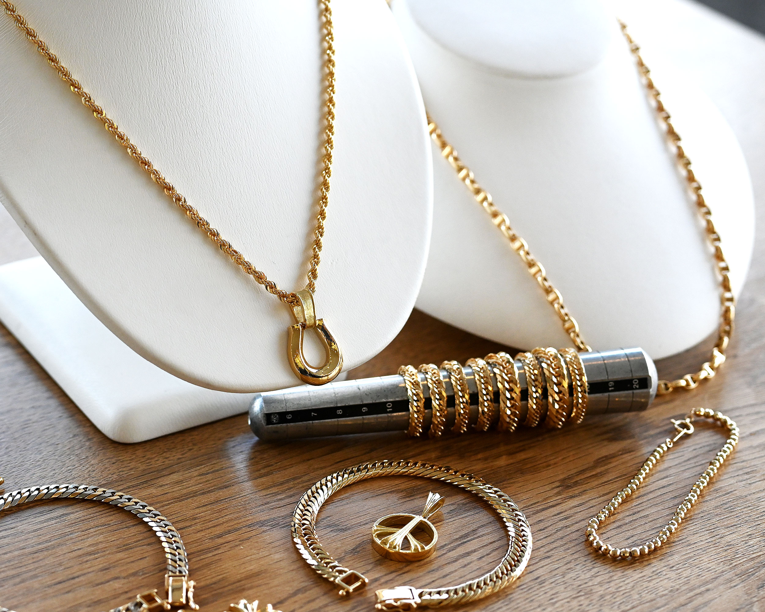 K18ホースシューペンダント27