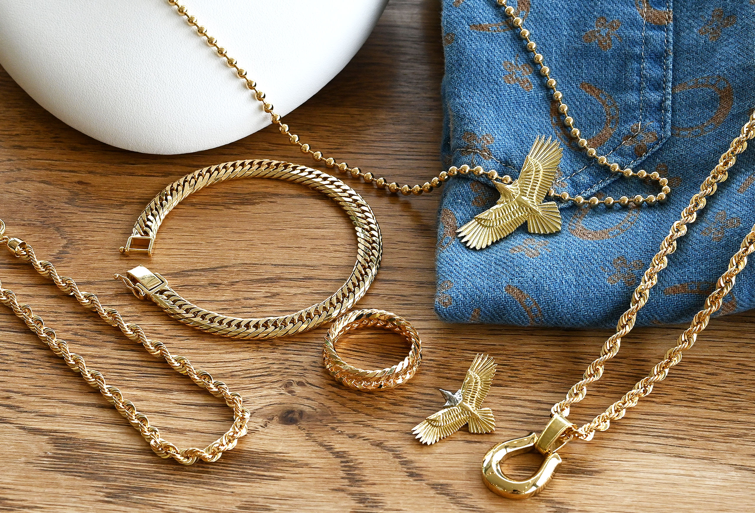 ATTRACTIVE ITEMS

